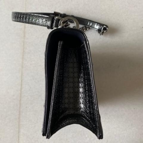Large Product Preview Image 3