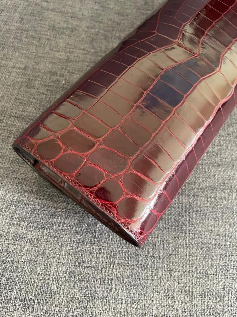 Sell Hermès Egee Clutch In Croco Niloticus Bordeaux PHW - Red