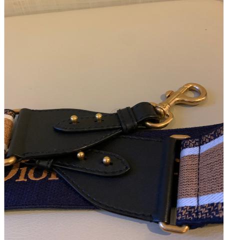 Large Product Preview Image 3