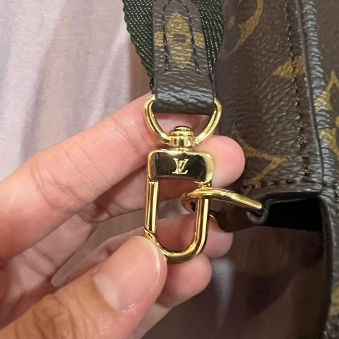 NTWRK - Preloved Louis Vuitton Felicie Strap and Go Crossbody Bag 051523