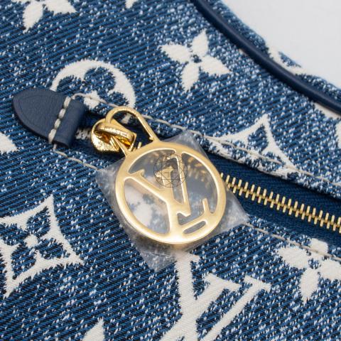 Louis Vuitton 2022 Denim Monogram Loop Baguette w/ Tags - Blue Crossbody  Bags, Handbags - LOU631169