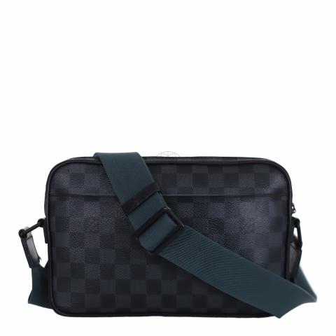 Louis Vuitton Damier Graphite Alpha Messenger Bag (SHG-tNgnbk