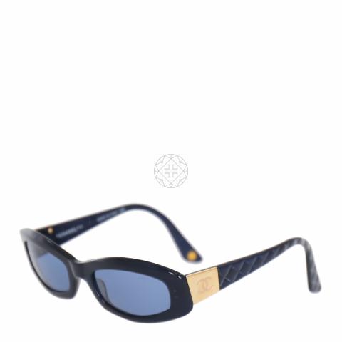 Sell Chanel Sunglasses - Black