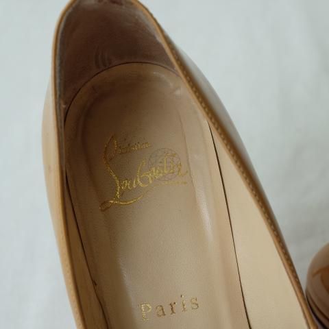 Louboutin insole on sale