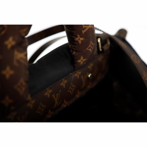Louis Vuitton Black Giant Monogram Econyl Pillow Onthego MM Bag - Yoogi's  Closet