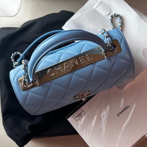 Sell Chanel Medium Trendy CC Flap Bag - Blue