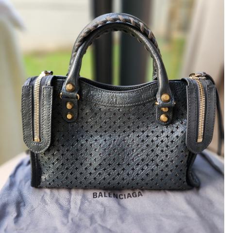 BALENCIAGA perforated City bag – Phivo-luxe-vintage