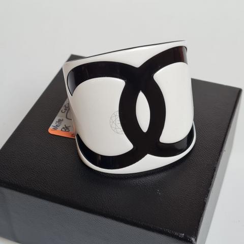 Large Product Preview Image 3
