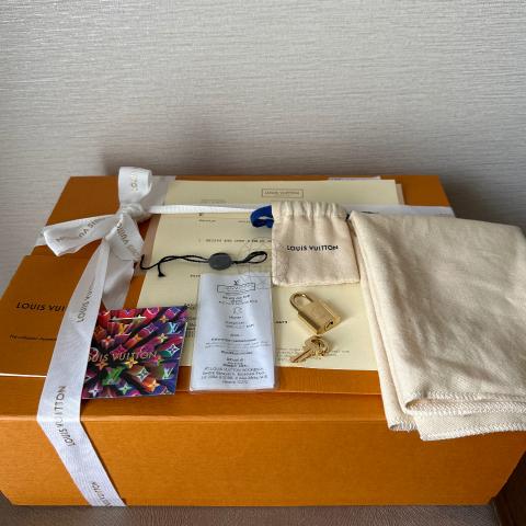 Louis Vuitton, Bags, Louis Vuitton Gift Box With Gift Tag Ribbon Receipt  Holder