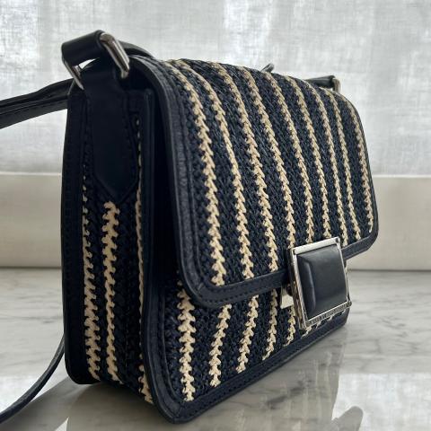 Marc By Marc Jacobs Navy Blue/White Woven Raffia and Leather Flap Crossbody  Bag Marc by Marc Jacobs