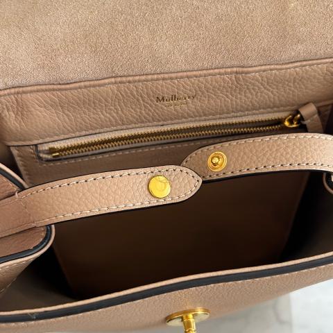 Naughtipidgins Nest - Mulberry Bayswater Backpack in Clay Small Classic  Grain Leather with Felt Multi Liner. RRP £995. Made in England. Roomy, easy  to wear and full of all of Mulberry's Heritage