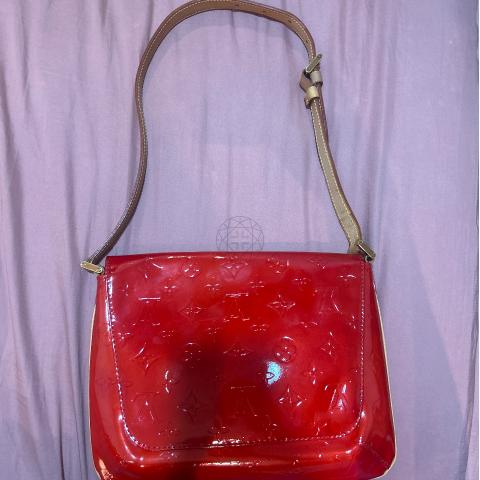 Louis Vuitton Monogram Vernis Malibu Street - Red Shoulder Bags, Handbags -  LOU764618