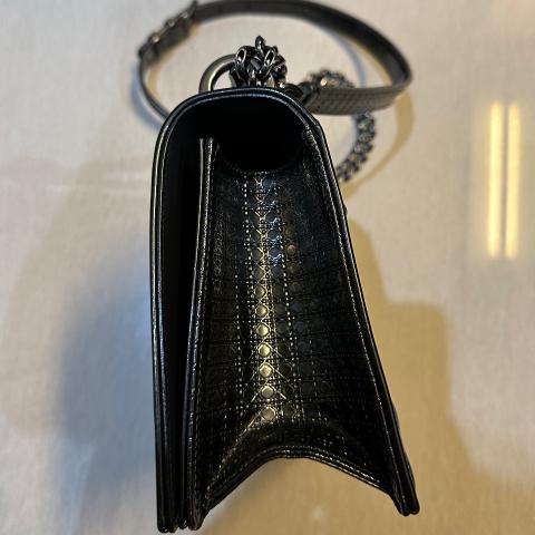 Large Product Preview Image 3