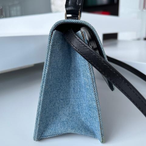 Large Product Preview Image 3