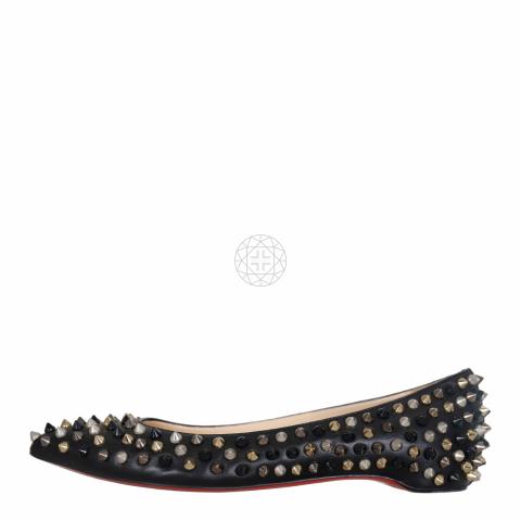 Christian louboutin 2024 studded flats