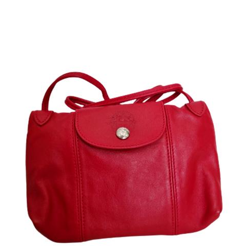 Review: Longchamp Le Pilage Cuir Crossbody in Cherry Colour