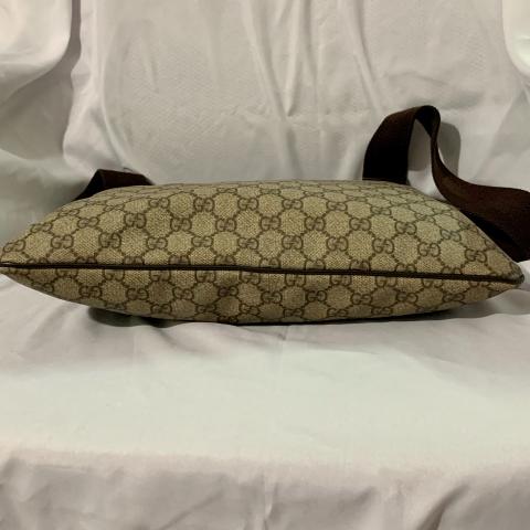 Louis Vuitton - Easy pouch on strap Clutch bag - Catawiki