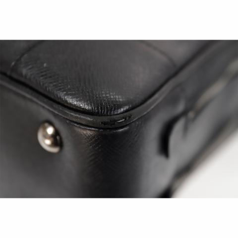 My Luxury Bargain Louis Vuitton Grey Taiga leather Robusto III Briefcase 5  - My Luxury Bargain Qatar