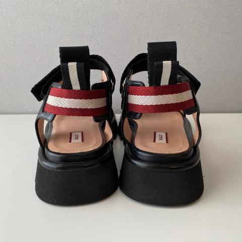 Large Product Preview Image 2