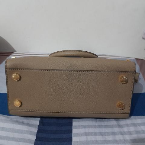 Large Product Preview Image 5