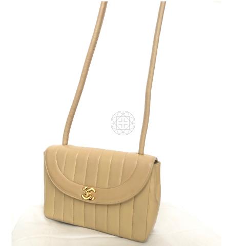 Sell Chanel Vintage Vertical Diana Flap Bag - Nude