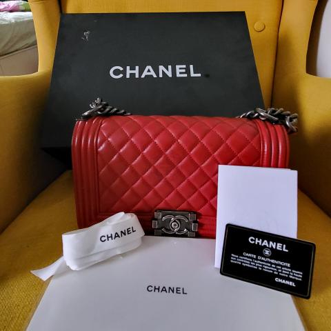 Sell Chanel Old Medium Boy Bag - Red