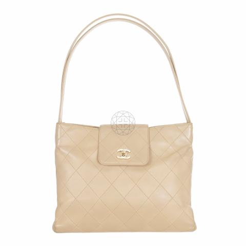 Chanel vintage quilted shoulder on sale bag