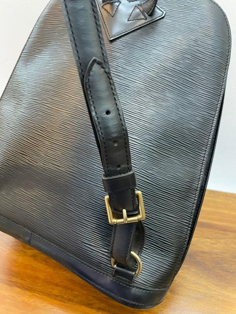 Louis Vuitton Vintage Black Epi Leather Gobelins Backpack # 1 – Sell My  Stuff Canada - Canada's Content and Estate Sale Specialists
