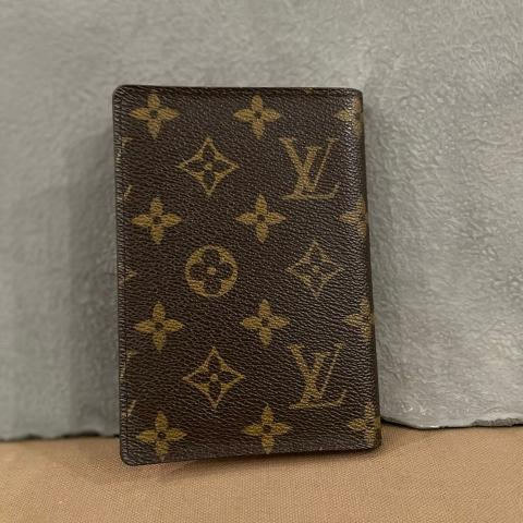 bag LOUIS VUITTON Travel Document Holder Brown Leather ref.524966