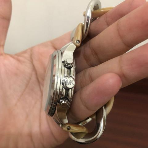 Large Product Preview Image 4