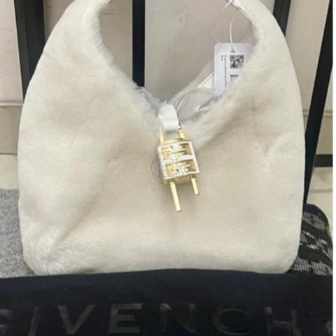 Large Product Preview Image 4