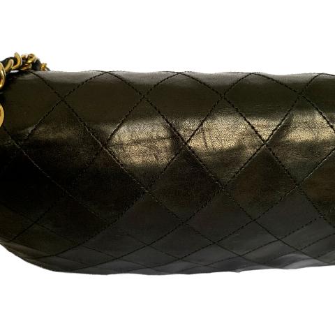 Sell Chanel Vintage Quilted Lambskin Flap Bag - Black