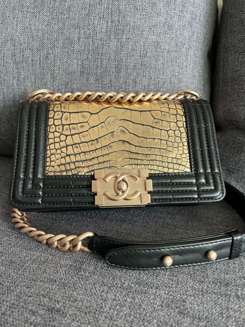 Sell Chanel Boy Small in Alligator Mississippiensis RGHW - Black