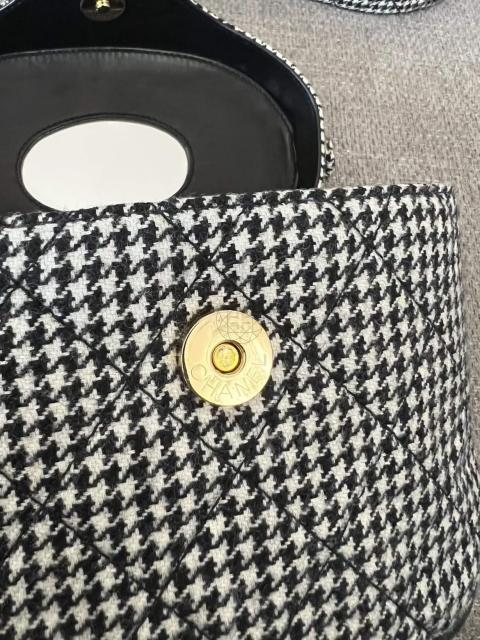 Large Product Preview Image 4
