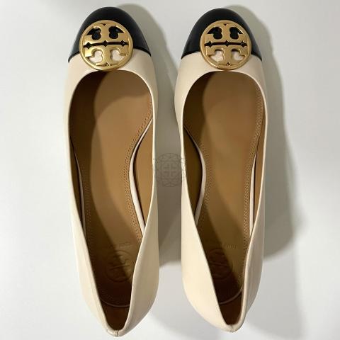 Tory burch chelsea on sale medallion 50mm pump