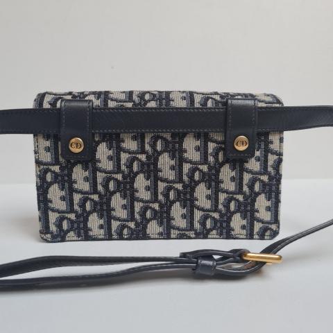 Black Oblique Saddle Dior Bag - 5 For Sale on 1stDibs