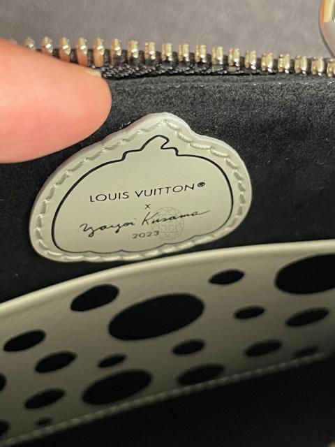 Louis Vuitton X Yayoi Kusama Pochette Voyage w Receipt. Brand New