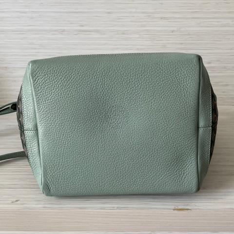 Large Product Preview Image 5