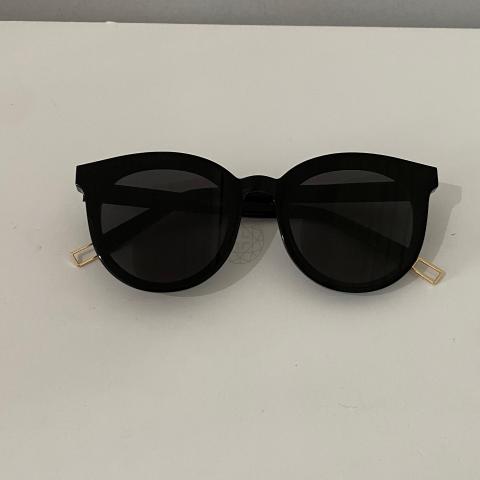 Large Product Preview Image 2