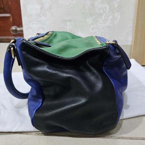 Large Product Preview Image 3