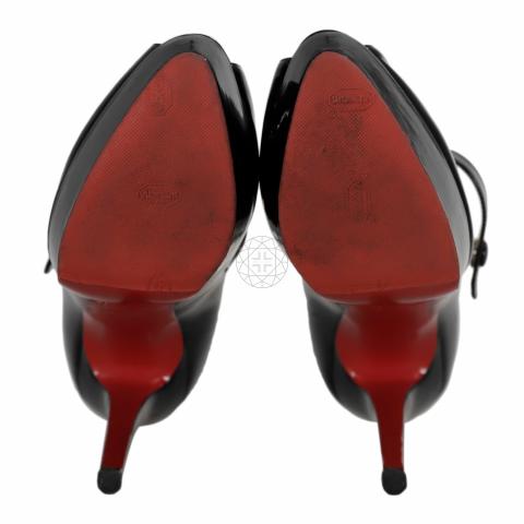 Christian Louboutin Classic Black Peep-Toes Pumps Leather ref.392188 - Joli  Closet