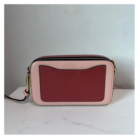 MARC JACOBS, Snapshot bag, bubblegum pink scotchgrain leather, front with  gold-colored decorative part, 2 zipped compartments, one outside and also  one inside, embossed logo at top, size small. Vintage Clothing &  Accessories 