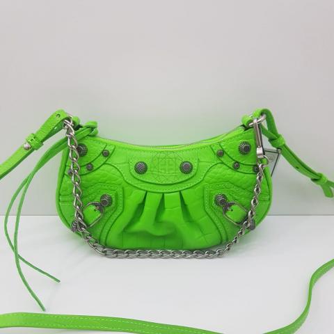 Large Product Preview Image 3