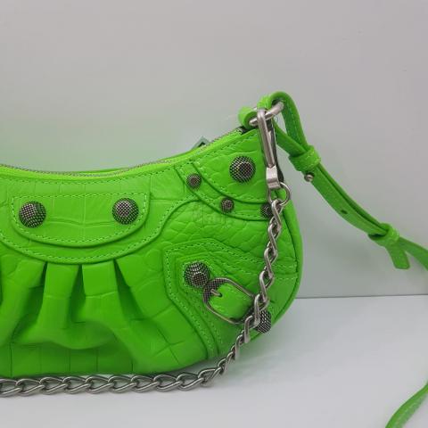 Large Product Preview Image 5