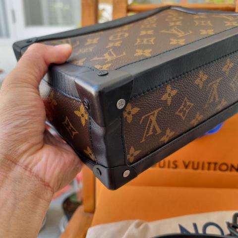 Louis Vuitton Soft Trunk Phone Box Bag Brown Cloth ref.242786