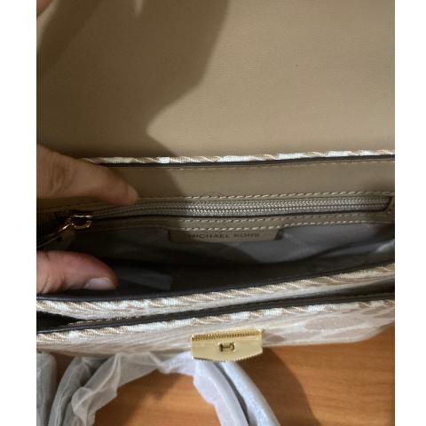 Large Product Preview Image 5