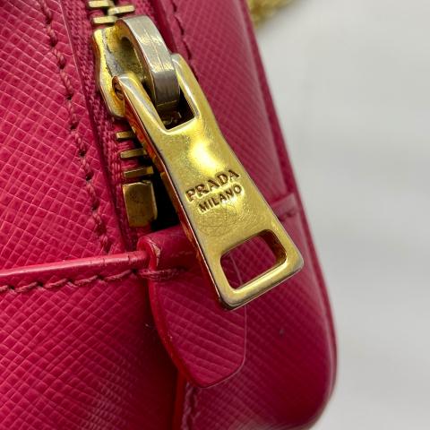 Sold at Auction: Prada - Saffiano Mini Pink Leather Crossbody Shoulder Bag  - Zip Lux Galleria