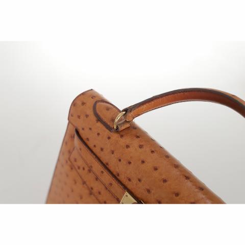 Kelly 32 ostrich handbag Hermès Brown in Ostrich - 30354610