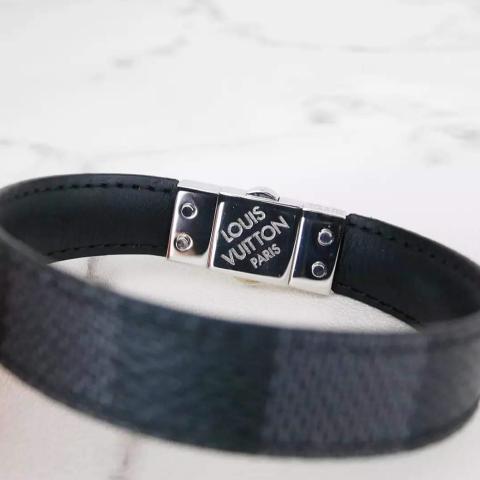 Louis Vuitton Black Brasserie Check It Bracelet Leather ref.909200 - Joli  Closet