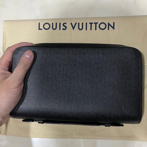 Replica Louis Vuitton Zippy XL Wallet Taiga Leather M42098 BLV1075 for Sale